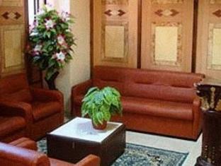 Regis Hotel,Beirut Governorate>>Beirut,1 star