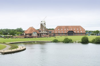 premier inn milton keynes south
