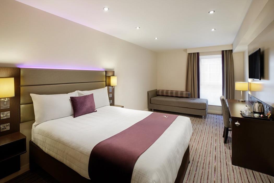 premier inn manchester swinton