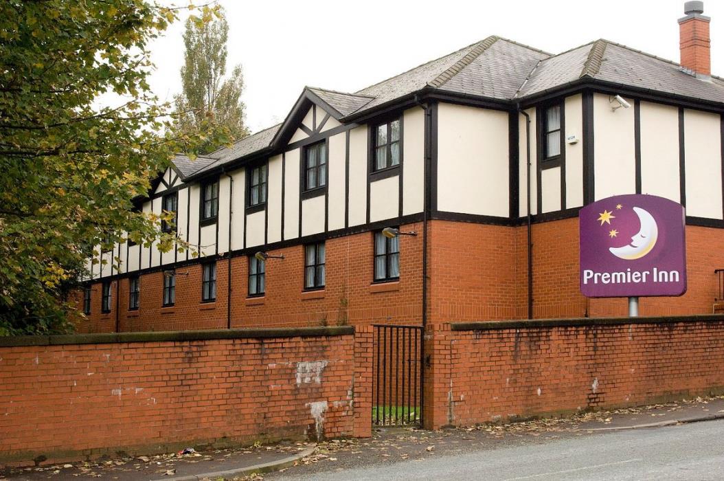 premier inn manchester swinton