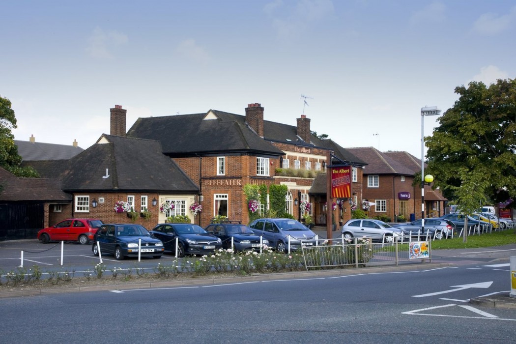 premier inn colchester cowdray avenue