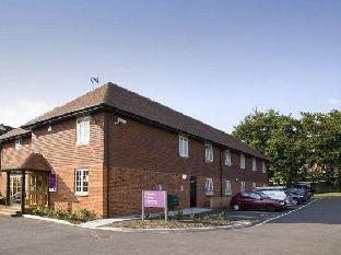 premier inn colchester cowdray avenue