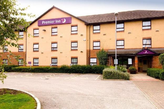premier inn chesterfield north