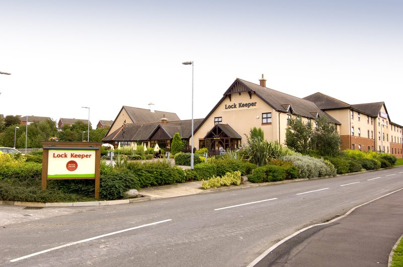 premier inn chesterfield north