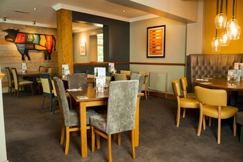 premier inn carlisle m6 jct42