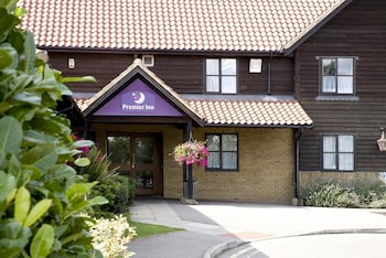 premier inn basildon south