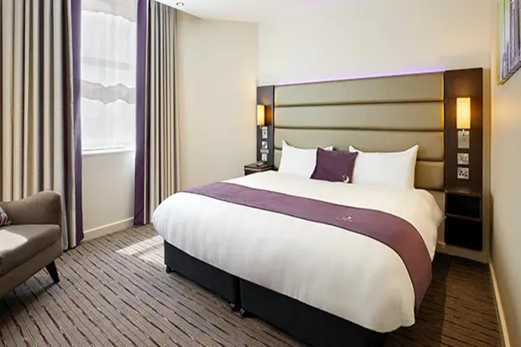 Premier Inn Basildon South,Essex>>Basildon,3 star