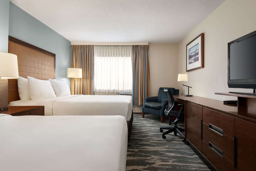 travelodge by wyndham calgary south