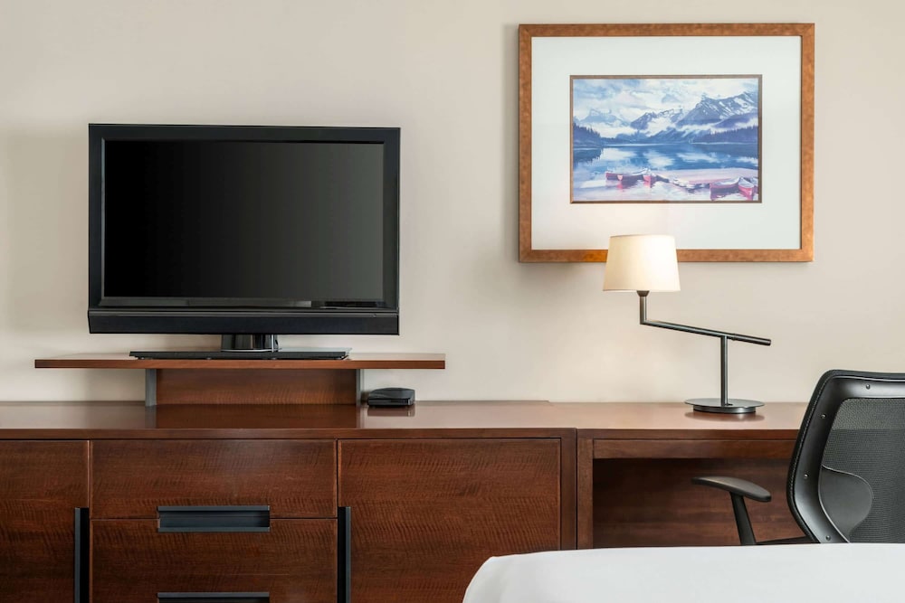 travelodge by wyndham calgary south
