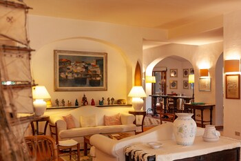 Nora Club Hotel,Palau>>Cagliari,4 star