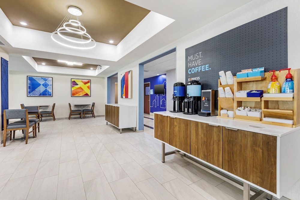 holiday inn express and suites camden i20 hwy 521
