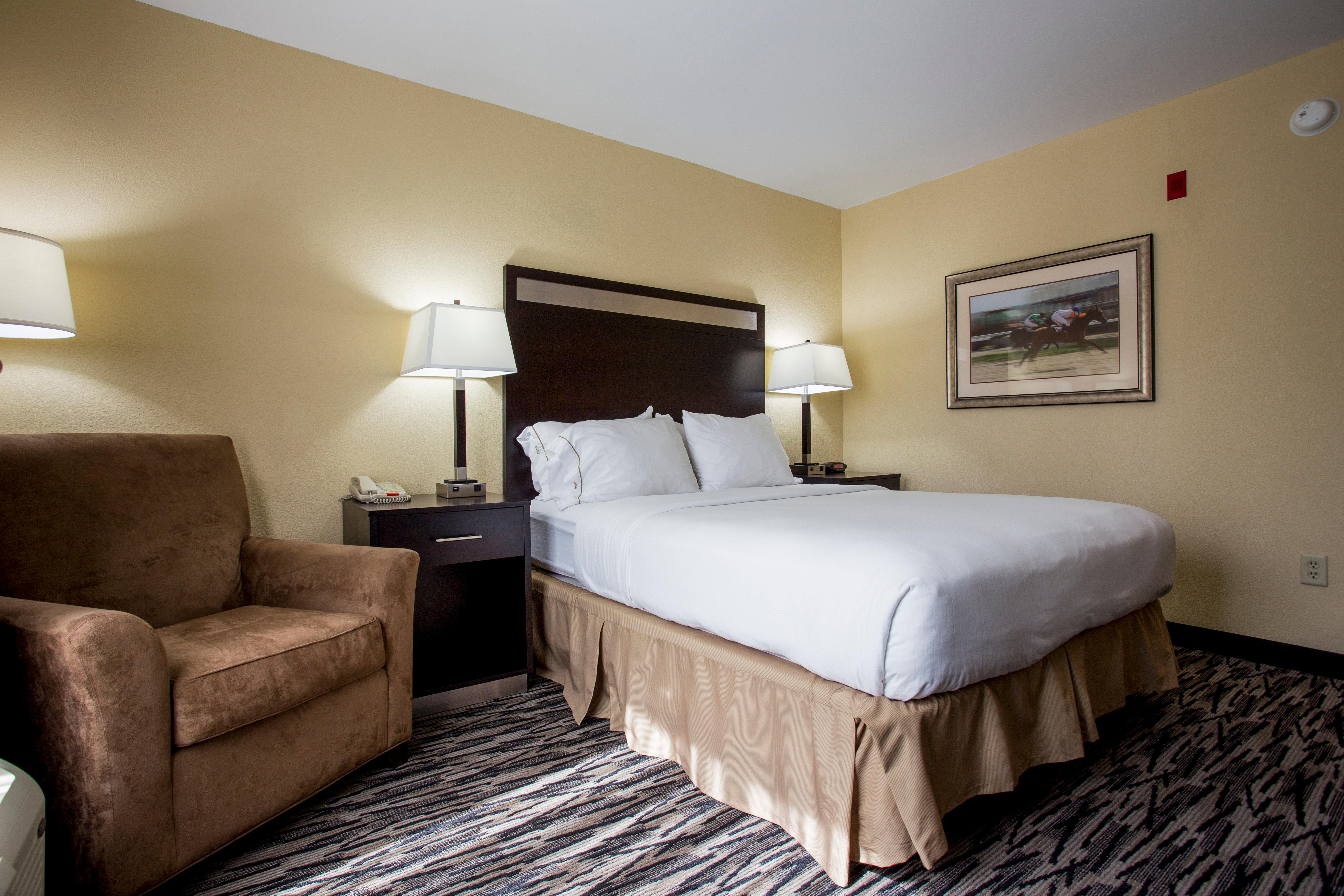 holiday inn express and suites camden i20 hwy 521