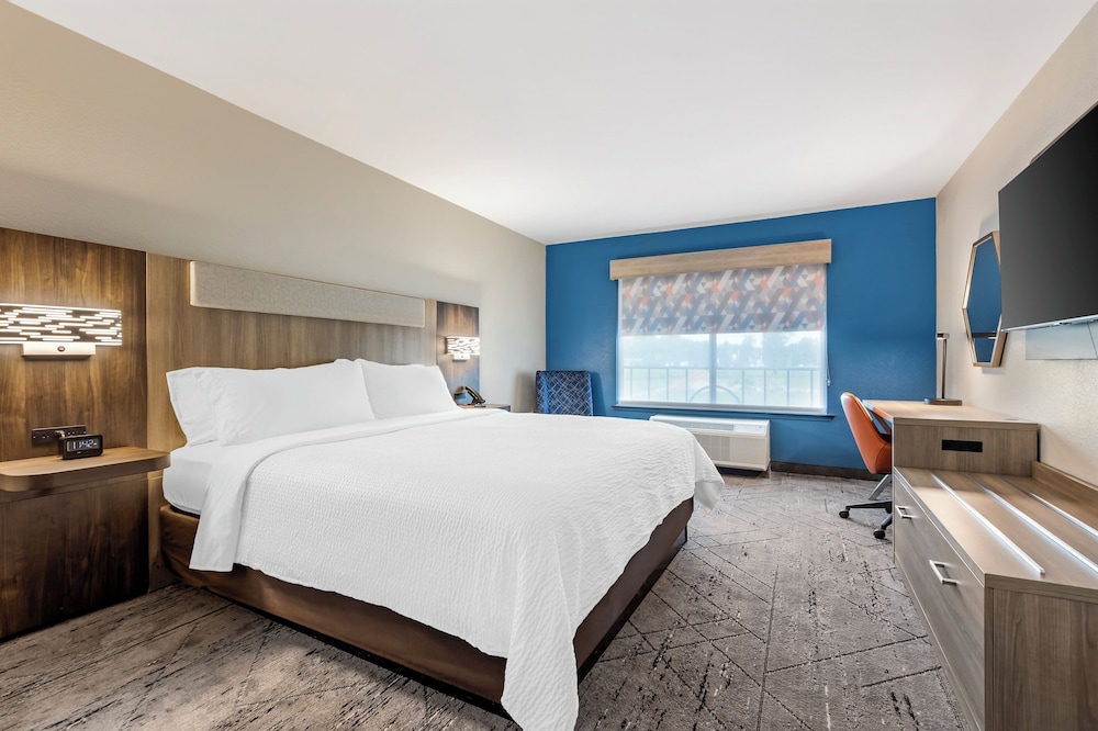 holiday inn express and suites camden i20 hwy 521