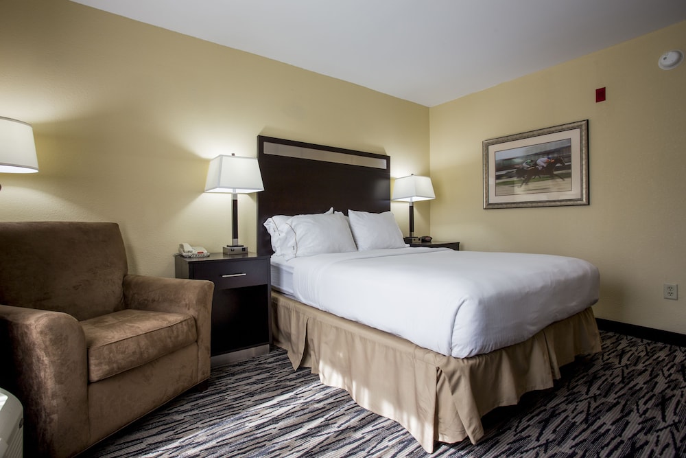 holiday inn express and suites camden i20 hwy 521