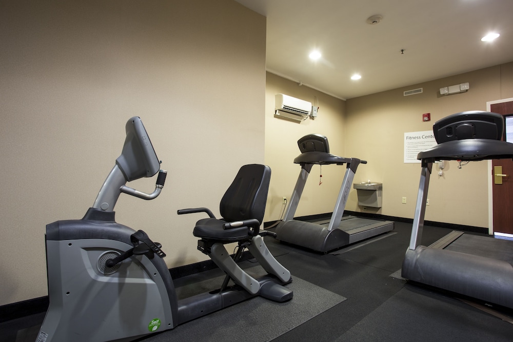 holiday inn express and suites camden i20 hwy 521