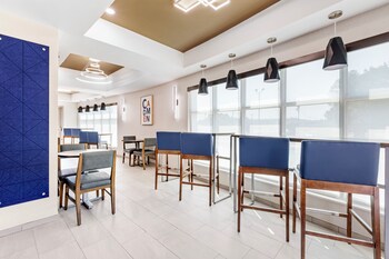 holiday inn express and suites camden i20 hwy 521