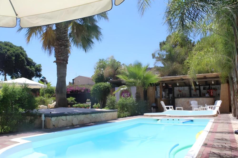 costa del sole beach club