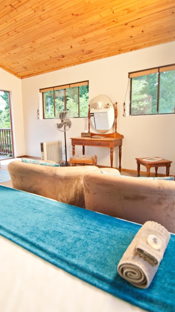 overmeer guest house