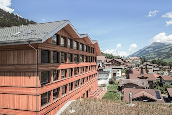 revier mountain lodge adelboden