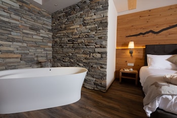 mont chalet nevada hotel and spa