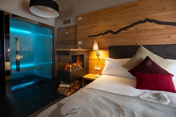 mont chalet nevada hotel and spa