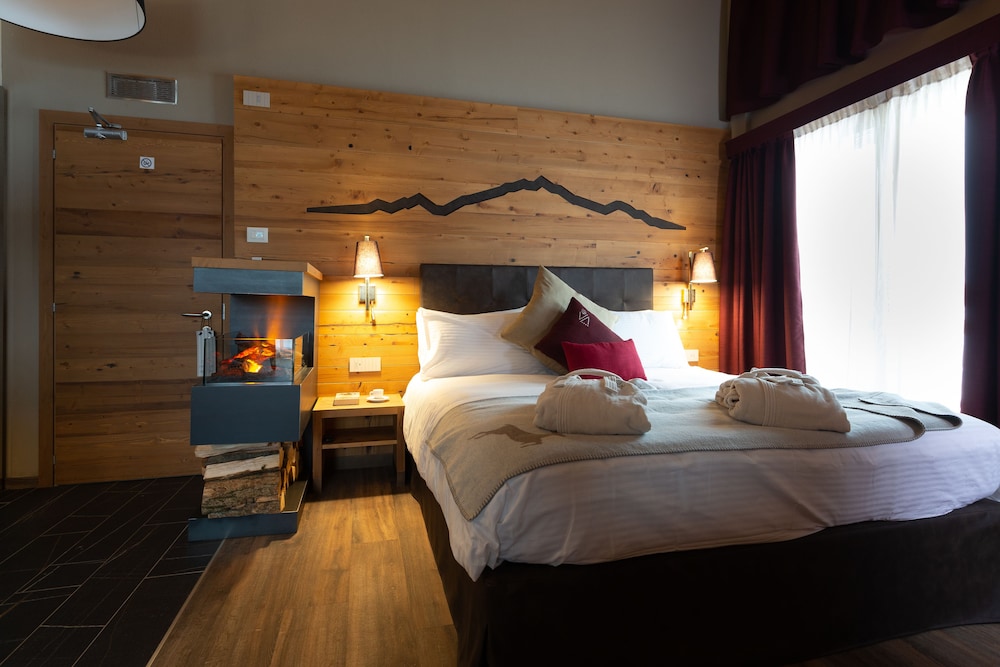 mont chalet nevada hotel and spa