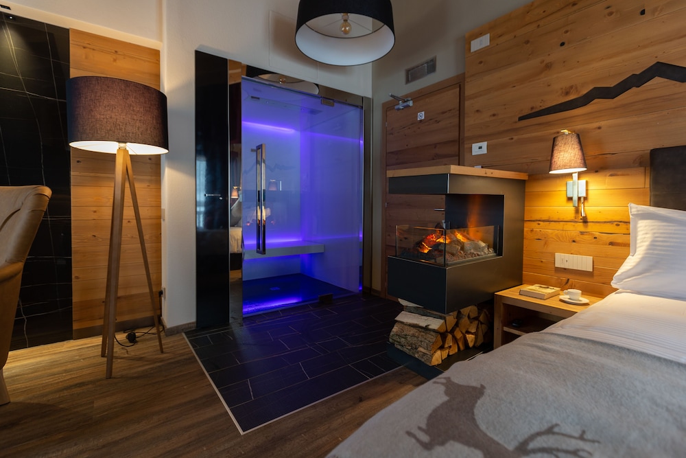 mont chalet nevada hotel and spa