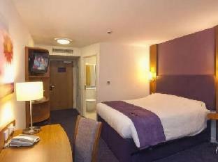 premier inn basildon east mayne