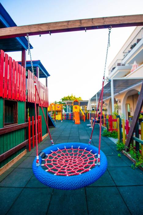 peridis family resort