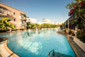 peridis family resort