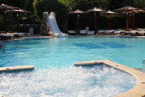 peridis family resort