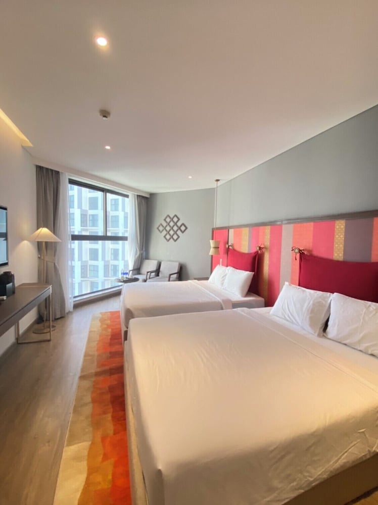 apec mui ne sg happy house