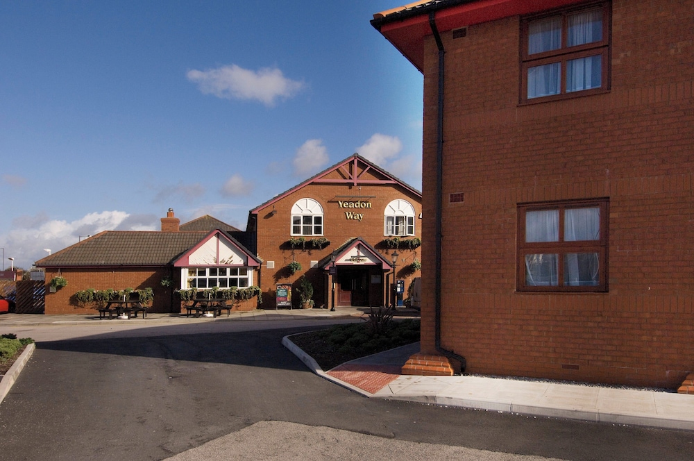 premier inn blackpool beach