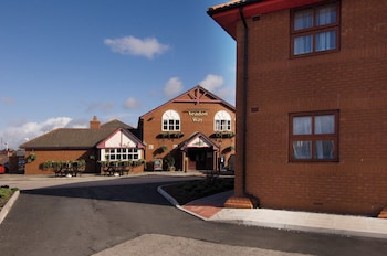 premier inn blackpool beach