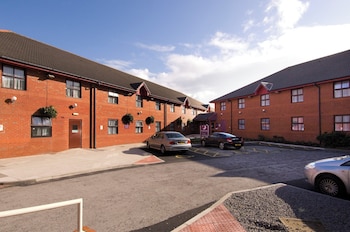 premier inn blackpool beach