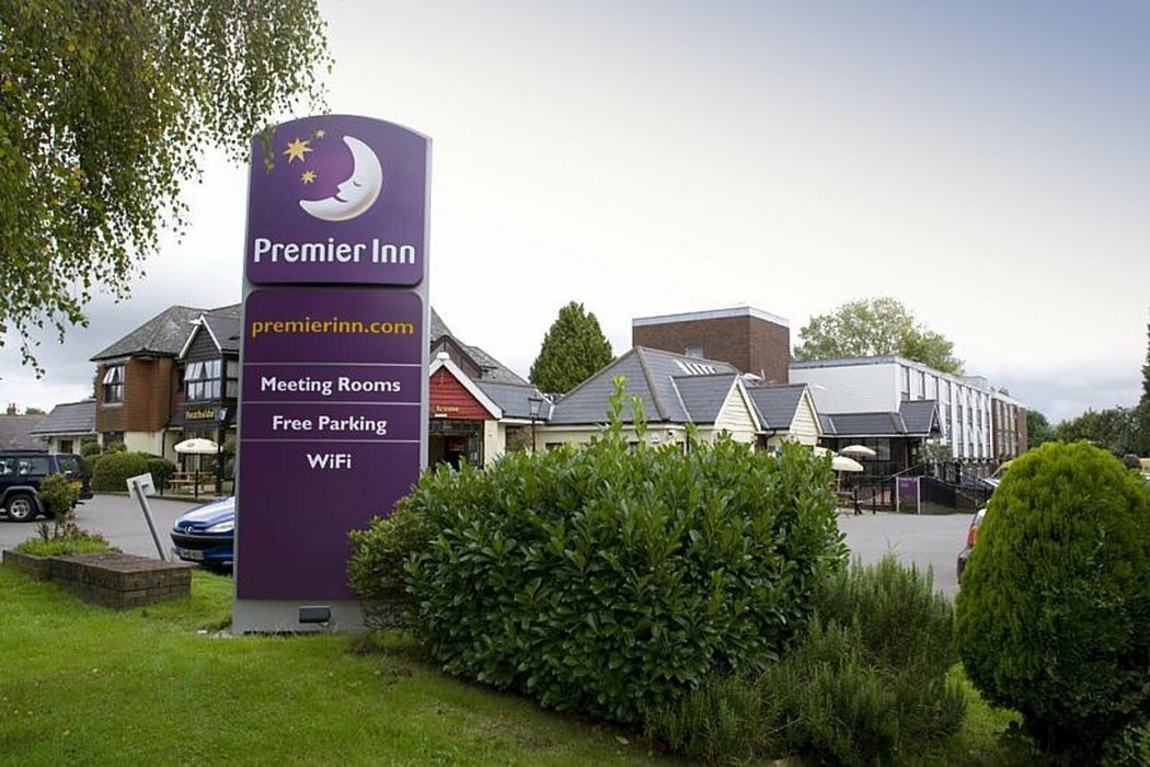 Premier Inn Epsom South,,2 star