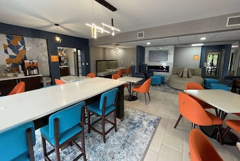La Quinta Inn & Suites By Wyndham Fayetteville I-95,Stedman>>Fayetteville,3 star