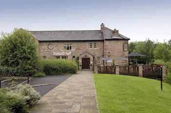 premier inn chorley north