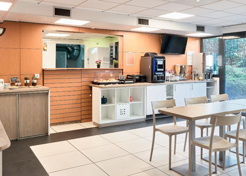 comfort aparthotel versailles saint cyr lecole