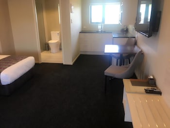 ellerslie palms motel