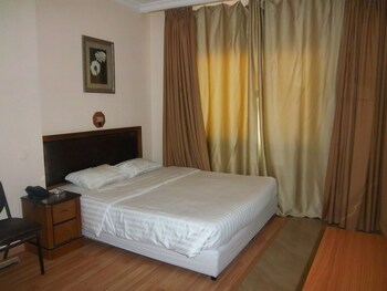 aghadeer hotel