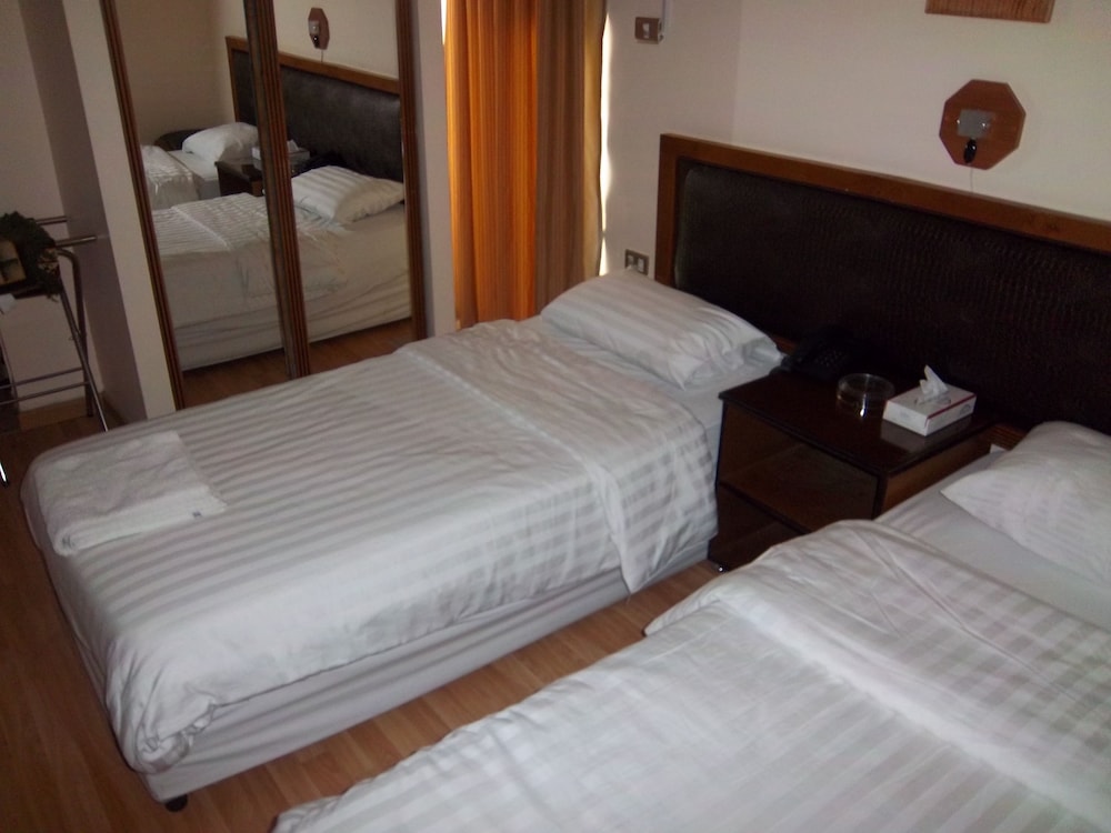 aghadeer hotel