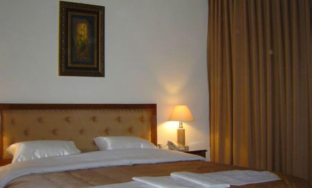 aghadeer hotel