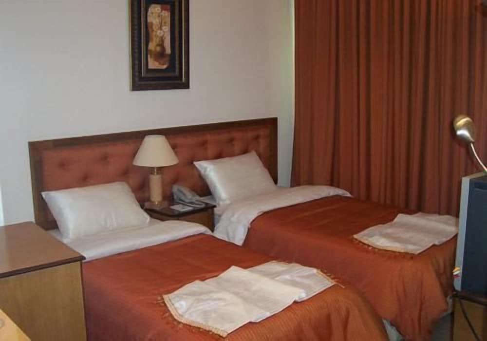 aghadeer hotel
