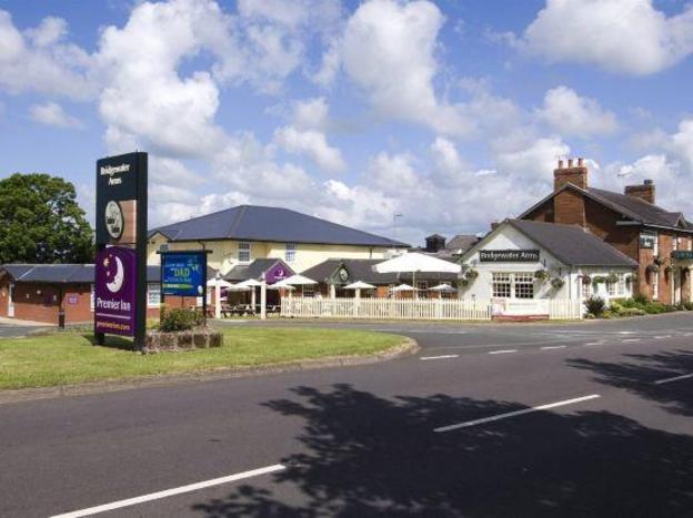 premier inn shrewsbury north harmer hill