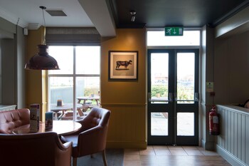 premier inn hull north