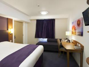 premier inn hull north