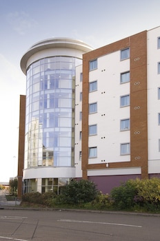 premier inn reading central
