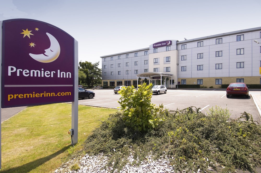premier inn poole north