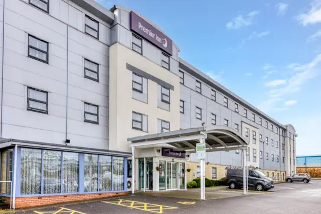 premier inn poole north
